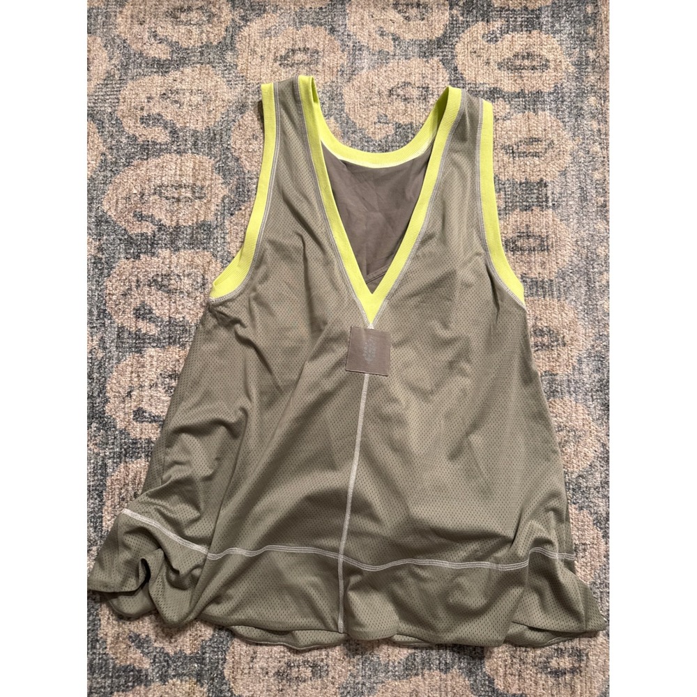 Free People Movement Walk Out One Piece in Sage Stone XS Excellent Condition - Picture 5 of 6